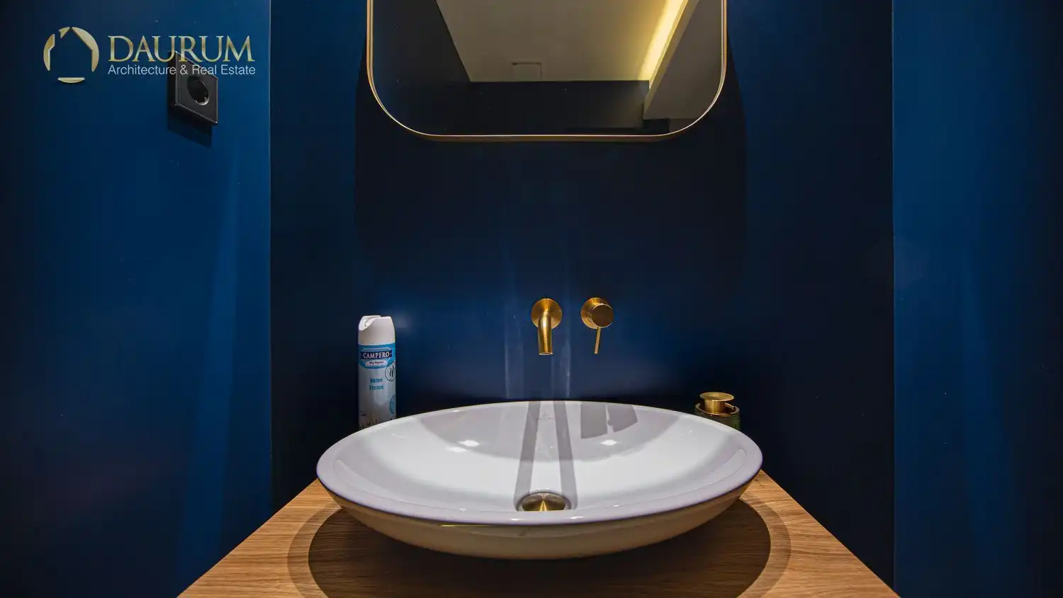 Bathroom of Flat for sale in Valencia  with Air Conditioner, Heating and Terrace