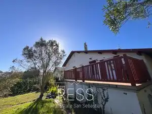 Vista exterior de Casa o chalet en venta en Saint-Jean-de-Luz con Terraza