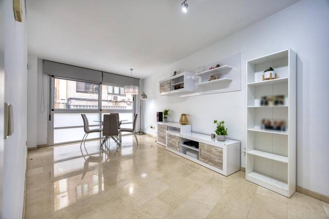 Piso en Venta en Calle CANALEJAS en Barrio del Centro