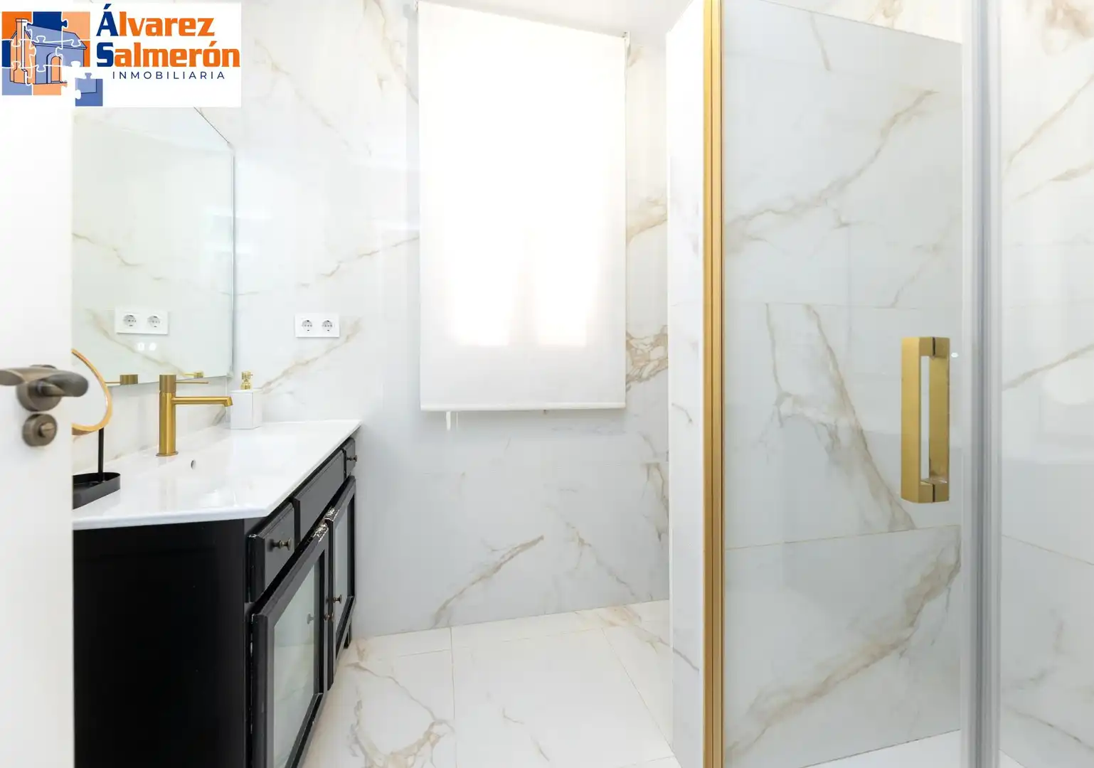 Baño de Casa o chalet en venta en Albolote con Terraza, Trastero y Jacuzzi