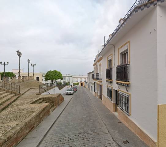 Casa adosada en Venta en CL VICENTE ALEIXANDRE en Las Cabezas de San Juan