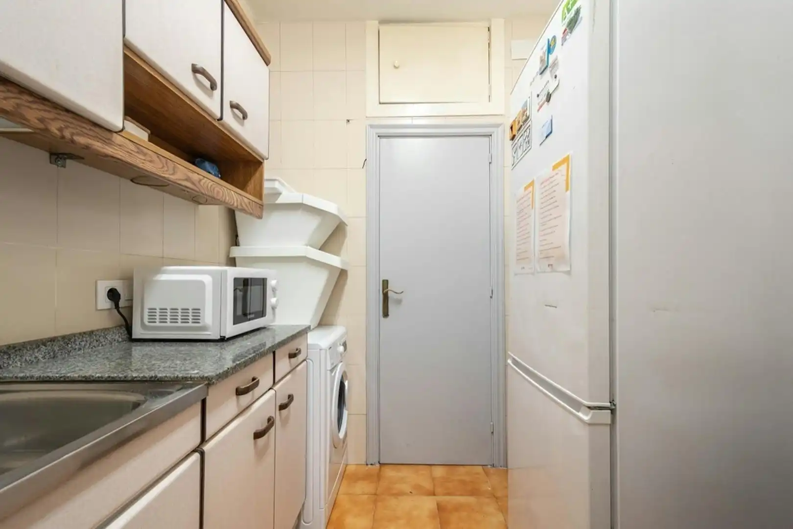 Kitchen of Flat for share in Barcelona  with Furnished and Washing machine