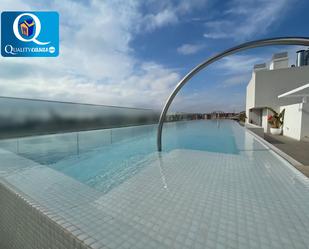 Swimming pool of Attic for sale in Alicante / Alacant  with Air Conditioner, Heating and Terrace