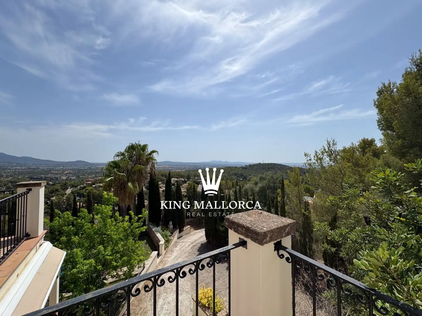 Vista exterior de Casa o xalet de lloguer en Esporles amb Calefacció, Jardí privat i Terrassa