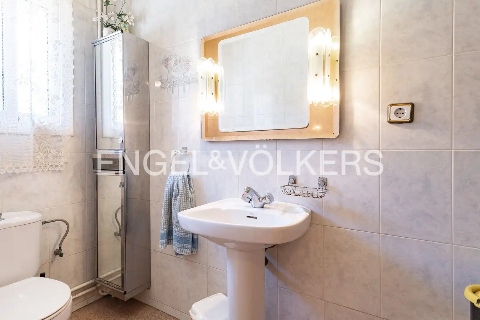 Baño de Casa o chalet en venta en Martorell con Aire acondicionado, Calefacción y Jardín privado