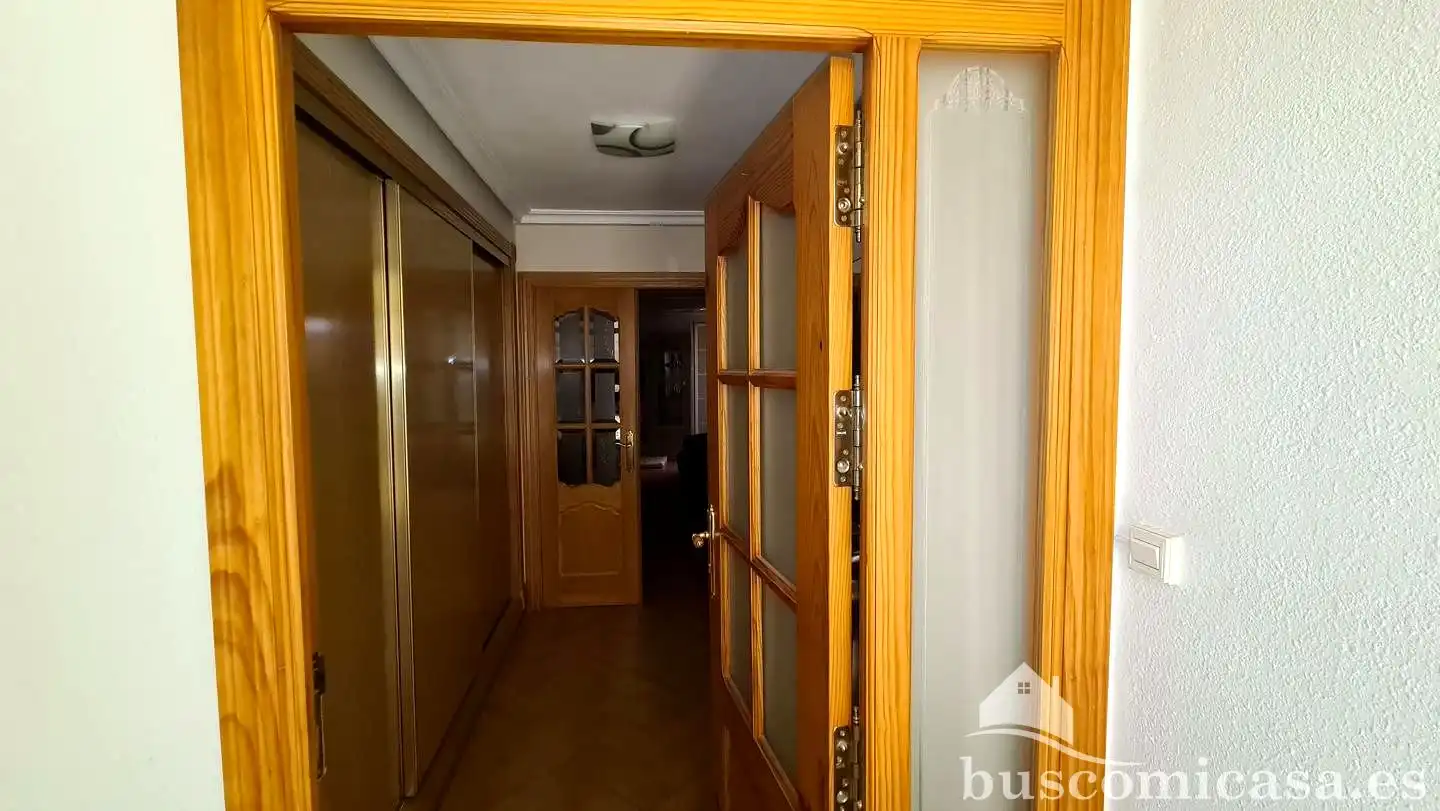 Planta baja en venta en Linares con Aire acondicionado