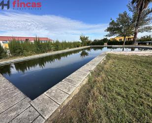 Piscina de Casa o xalet en venda en Villagonzalo amb Aire condicionat, Calefacció i Jardí privat