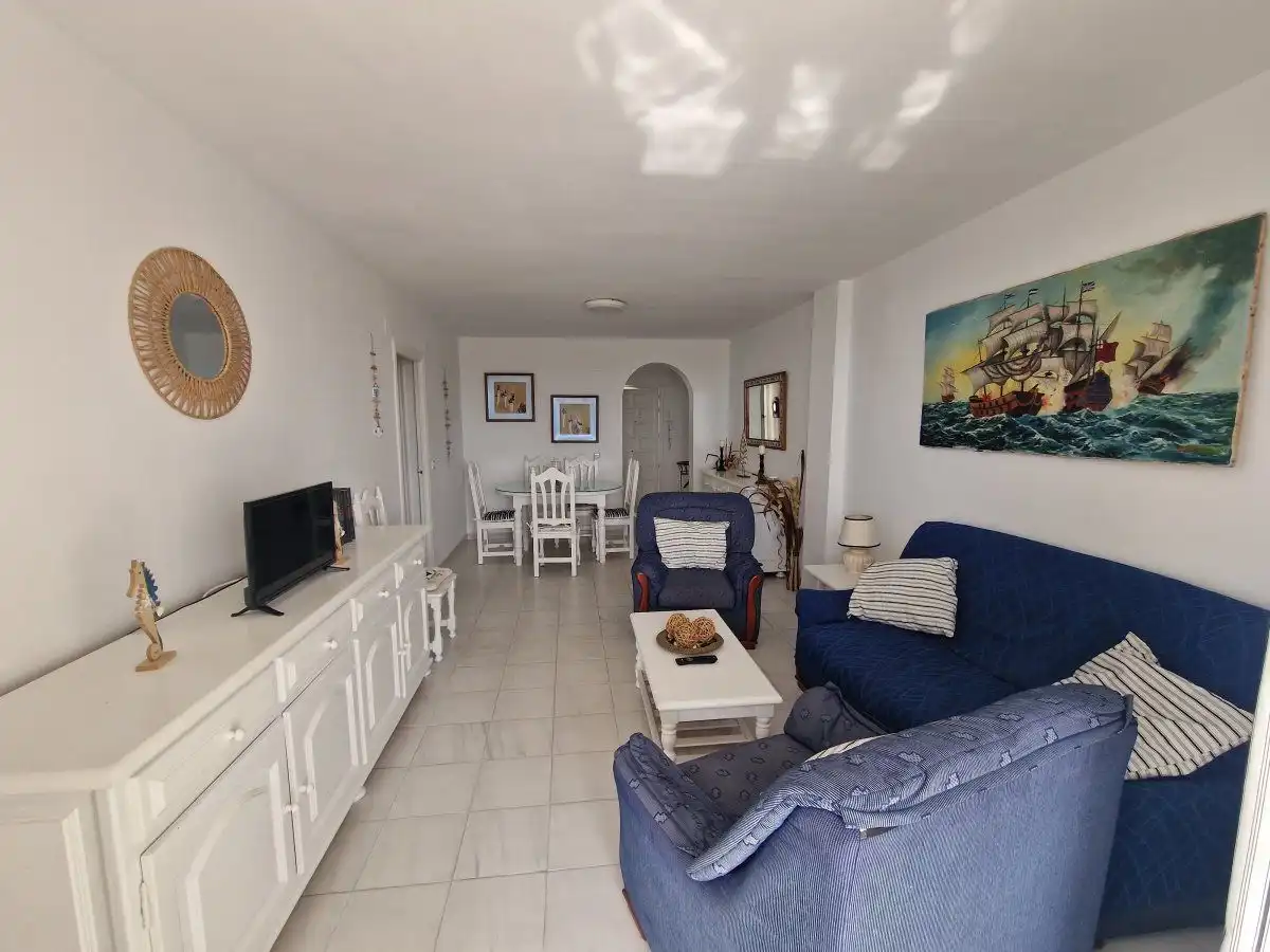 Sala de estar de Piso en venta en Almonte con Terraza, Balcón y Piscina comunitaria