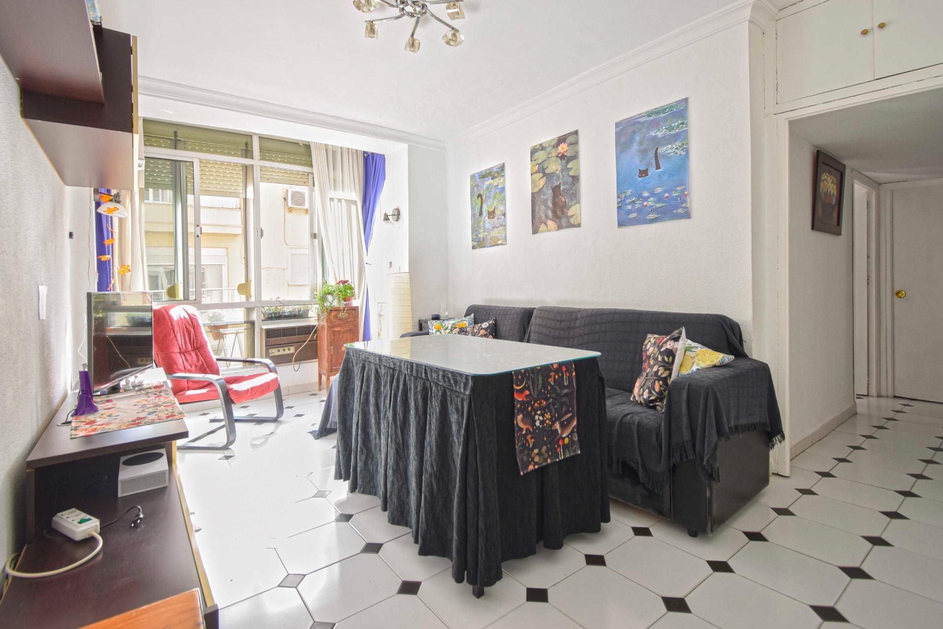 Bedroom of Flat for sale in  Sevilla Capital