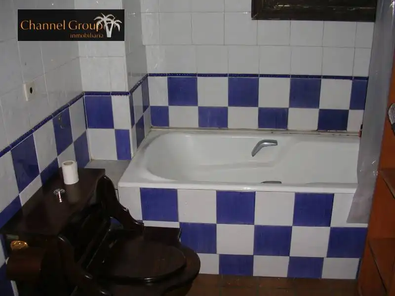 Baño de Piso de alquiler en Elche / Elx con Terraza, Trastero y Amueblado