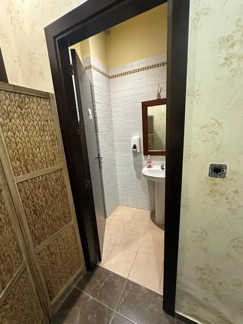 Bathroom of Houses for sale in Utrera