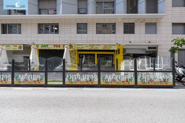 Local comercial en Venta en  ARABIAL en Camino de Ronda