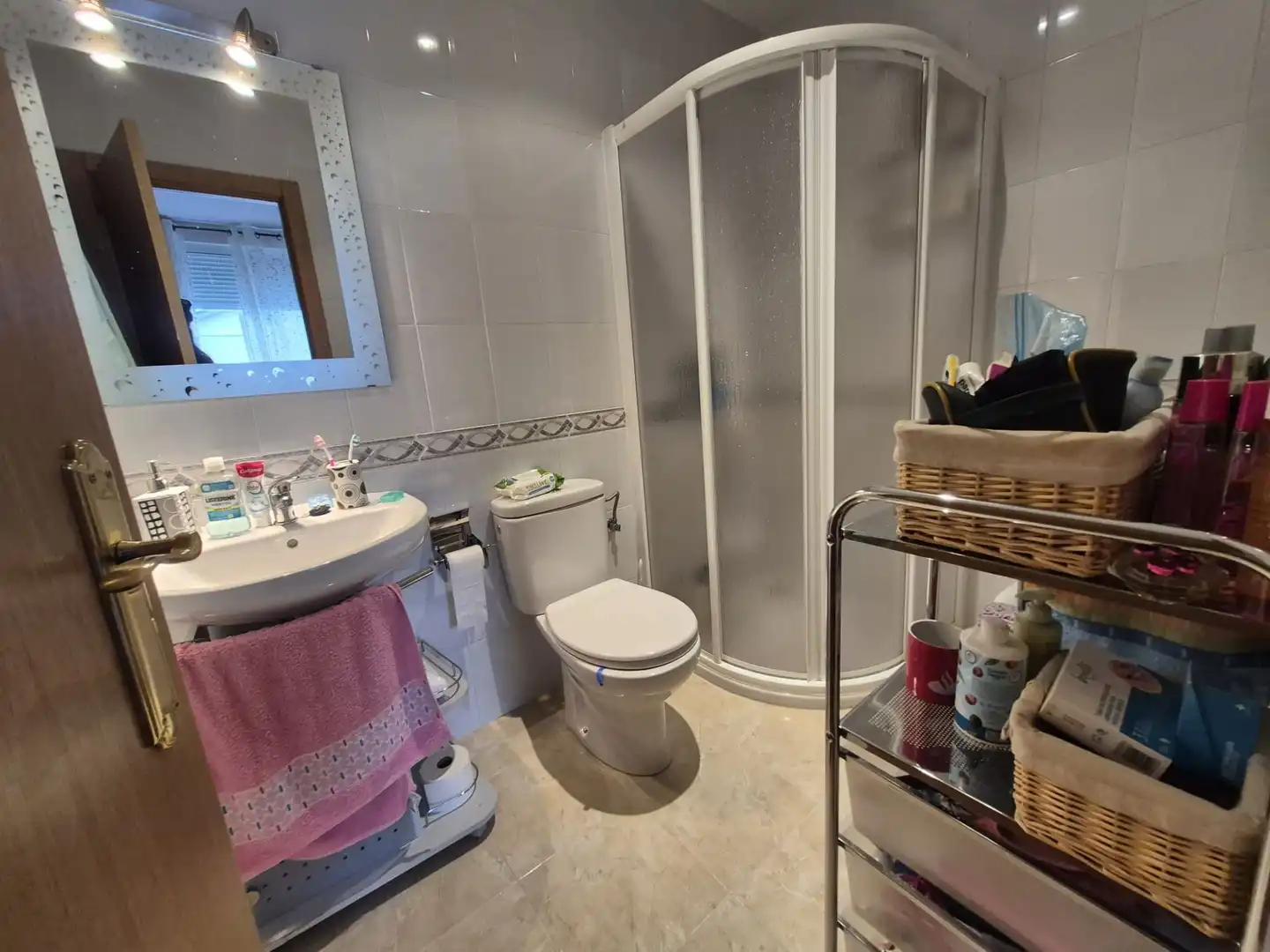 Baño de Dúplex en venta en Navaluenga con Calefacción, Terraza y Amueblado