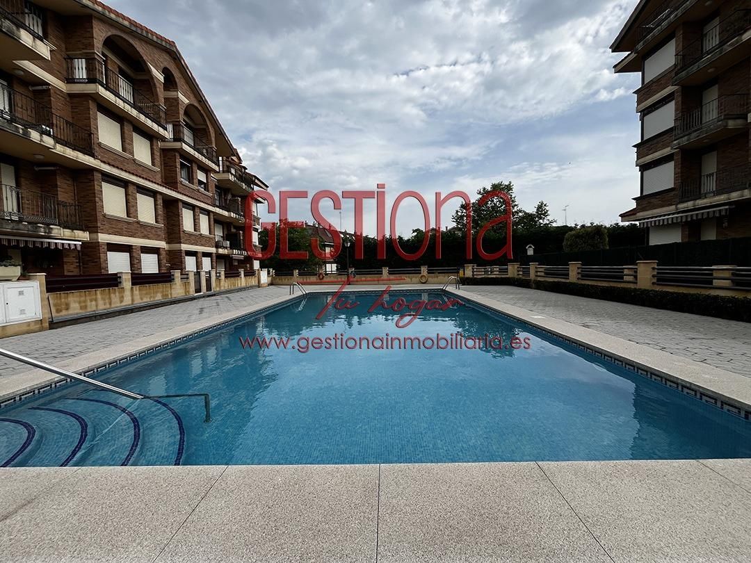 Swimming pool of Attic for sale in Noja  with Heating, Terrace and Balcony