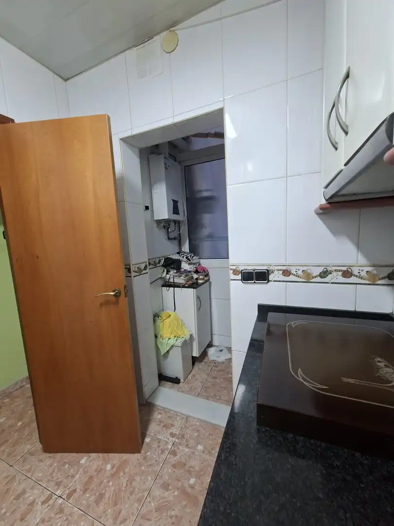 Cuina de Pis en venda en L'Hospitalet de Llobregat amb Calefacció i Traster