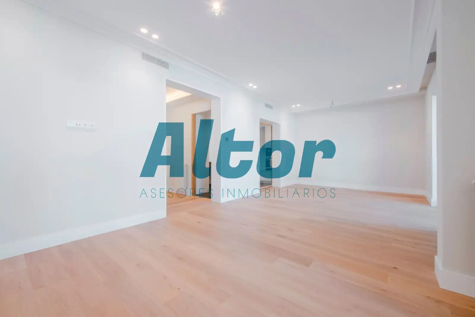 Flat with lift for sale in DEL PINAR, imagen 5