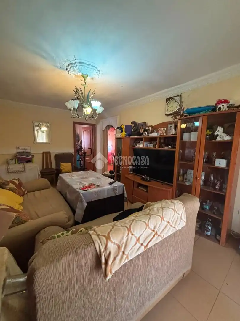 Sala de estar de Piso en venta en Alcalá de Guadaira con Terraza y Amueblado