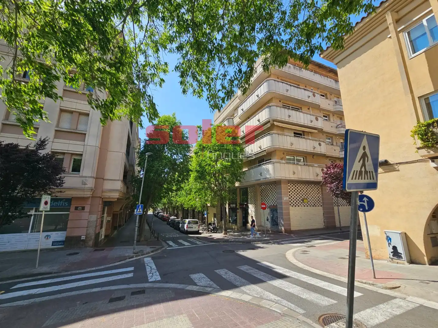 Außenansicht von Geschaftsraum zum Verkauf in Sant Cugat del Vallès