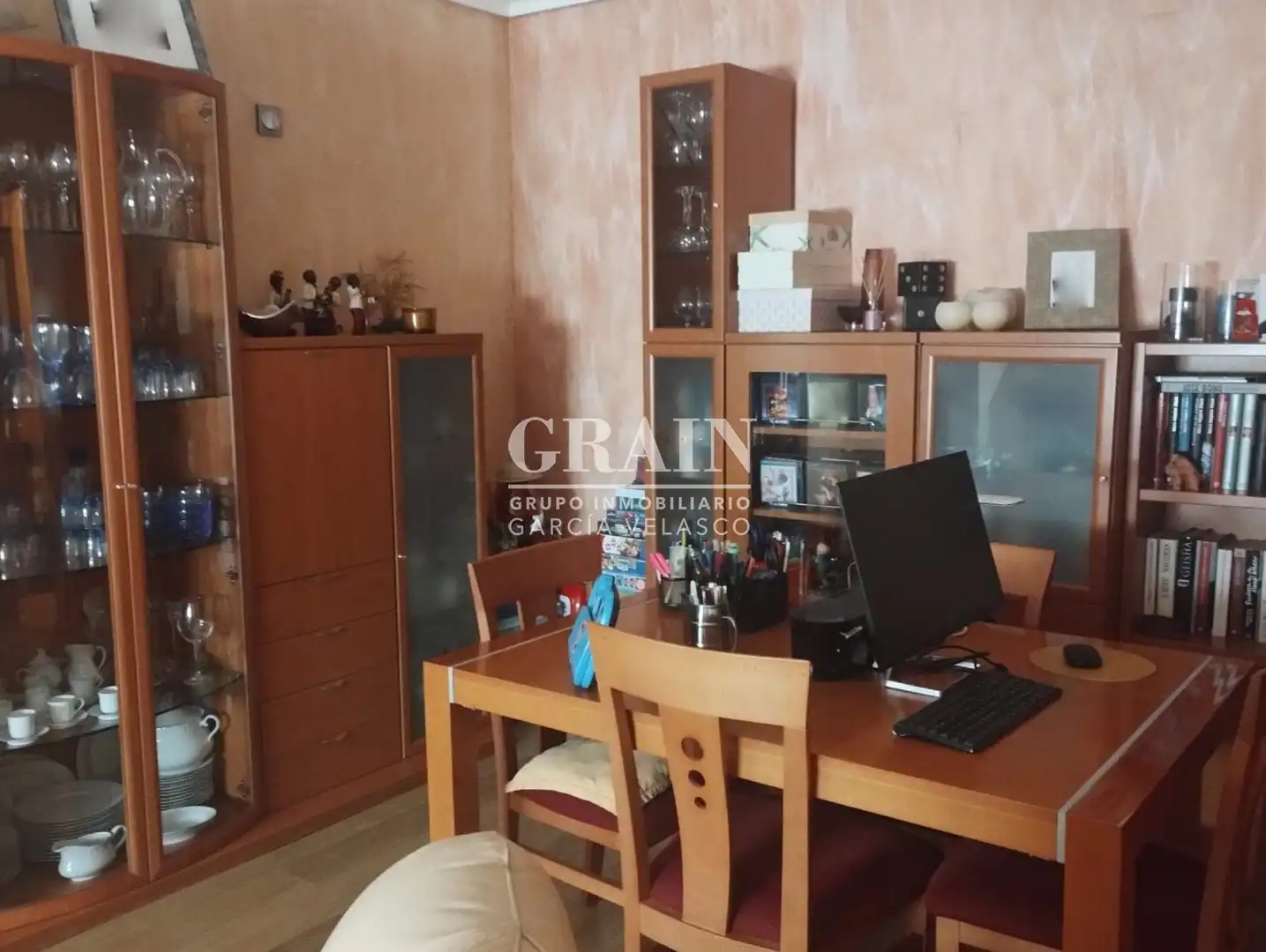 Einfamilien-Reihenhaus zum Verkauf in La Gineta mit Klimaanlage, Heizung und Terrasse