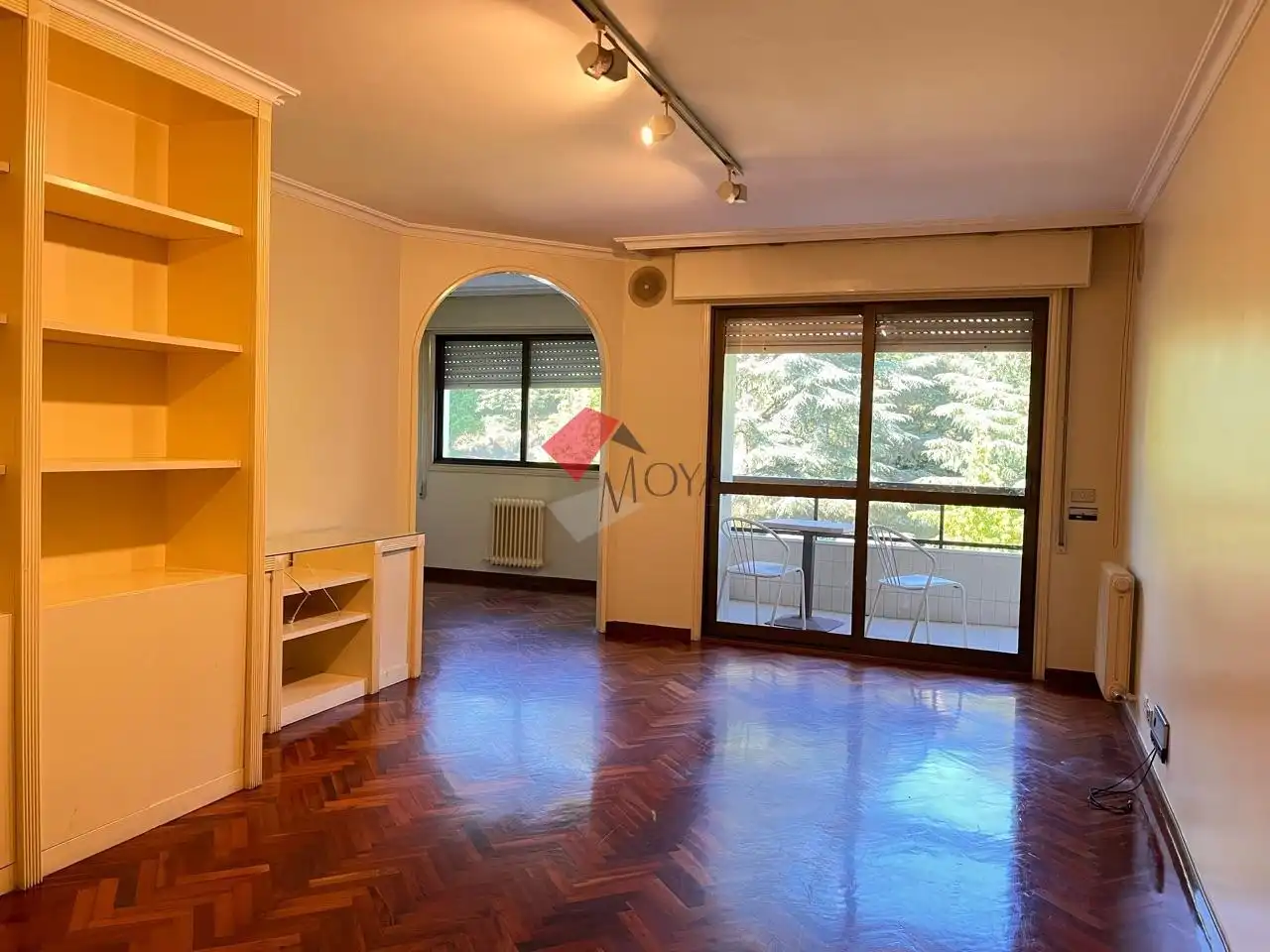 Living room of Flat for rent in Vigo   with Heating