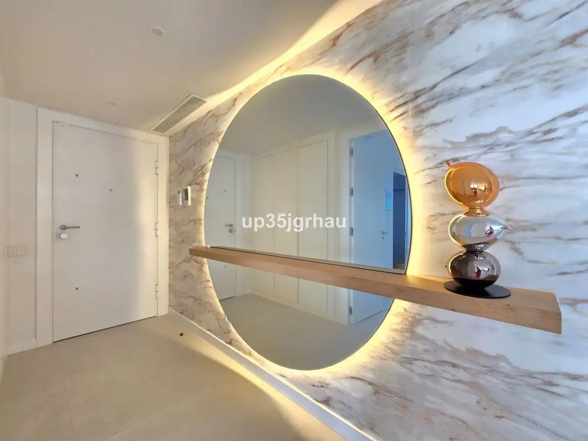 Apartament amb piscina en venda a Selwo, imagen 3
