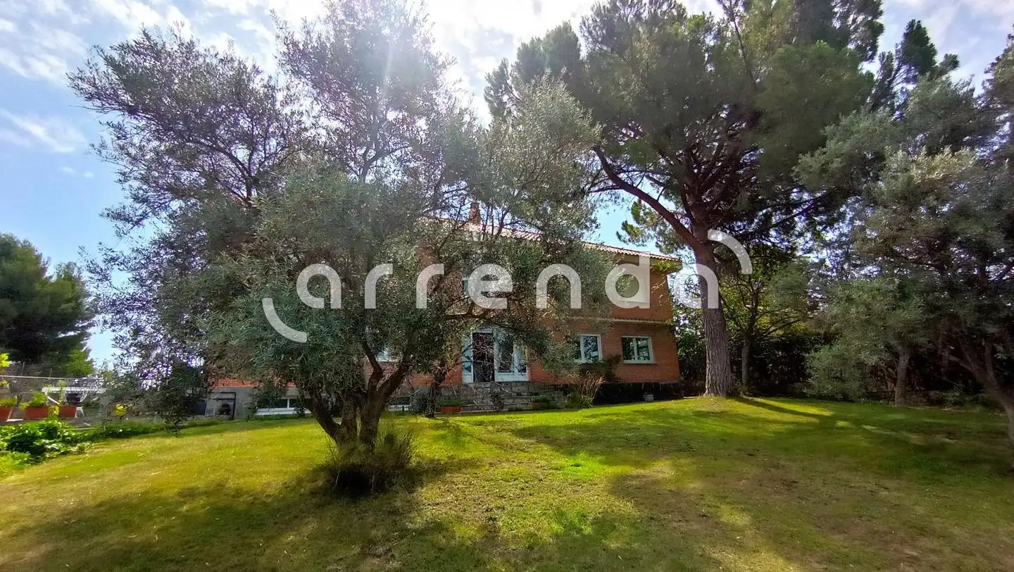 Jardín de Casa o chalet en venta en Villalbilla con Calefacción, Jardín privado y Terraza