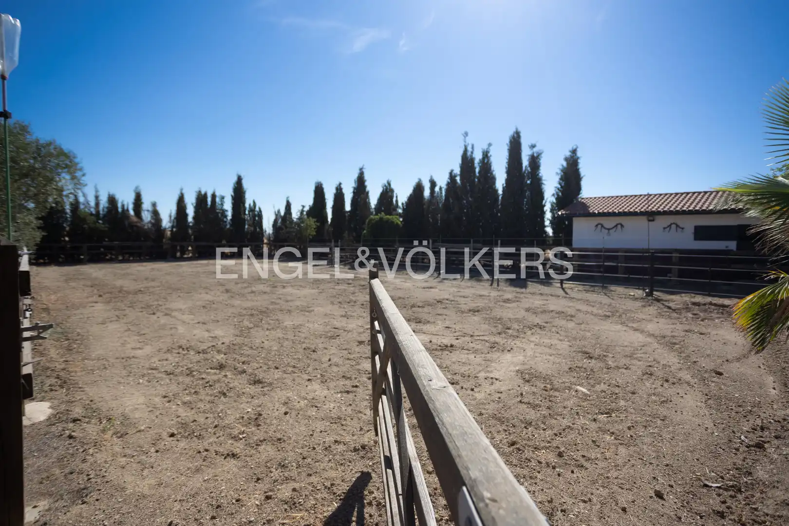 Finca rústica en venta en Llerena con Calefacción, Jardín privado y Trastero