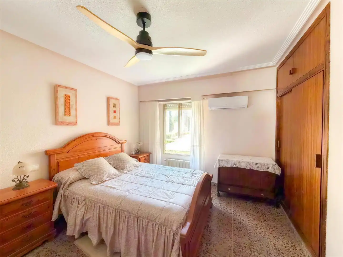 Habitación de Piso de alquiler en Alicante / Alacant con Terraza, Amueblado y Balcón