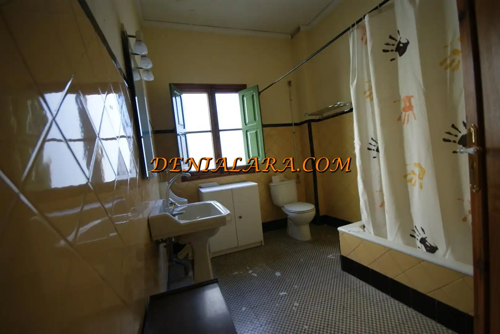 Badezimmer von Gebäude zum Verkauf in Dénia