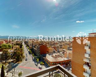 Vista exterior de Pis en venda en Igualada amb Terrassa i Balcó