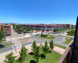 Vista exterior de Garatge en venda en  Logroño