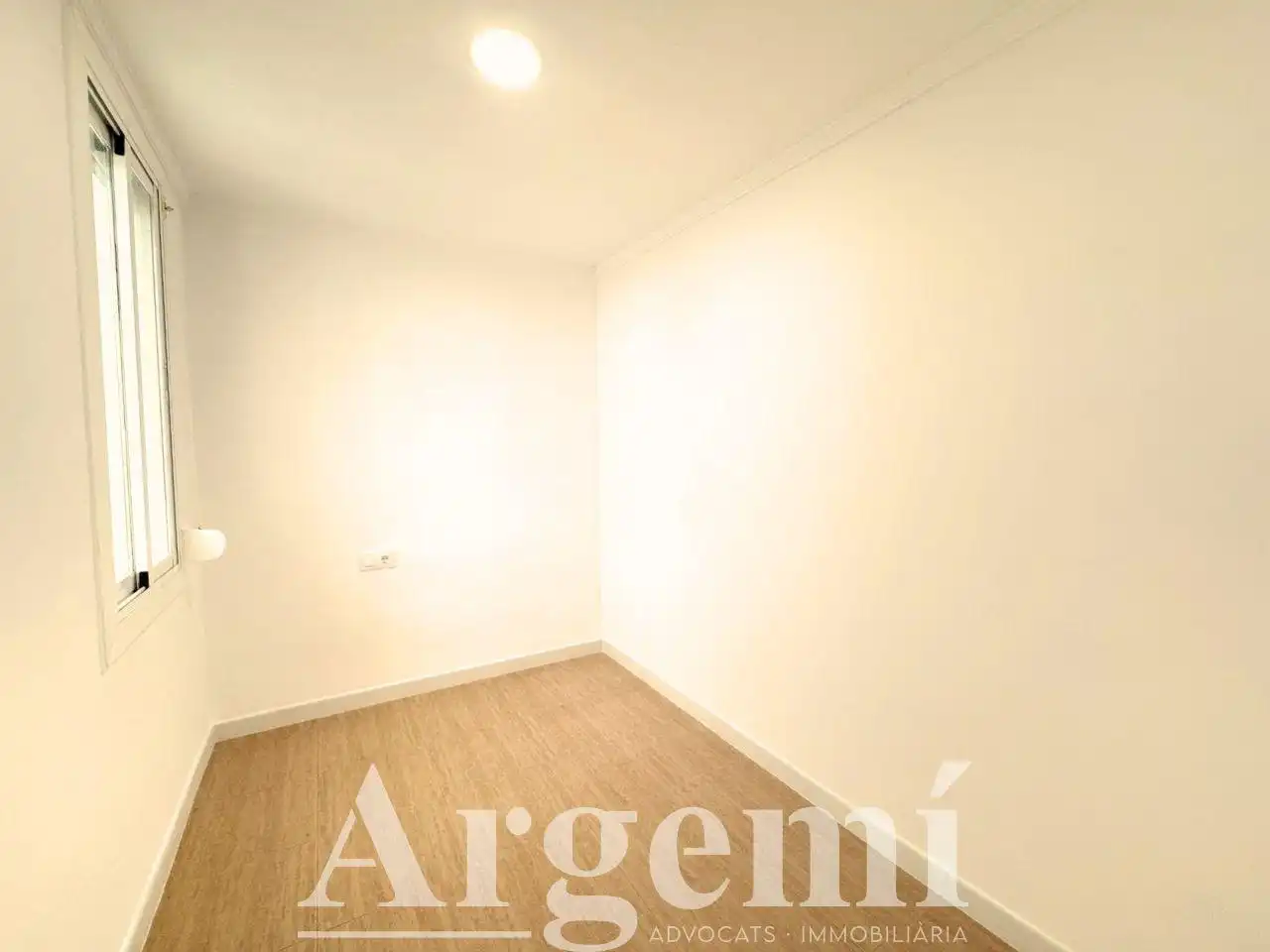 Habitación de Piso en venta en Palau-solità i Plegamans con Aire acondicionado