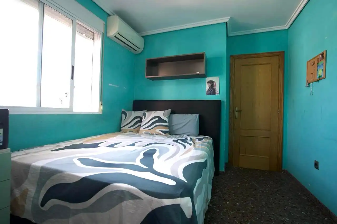 Habitación de Piso en venta en La Pobla de Farnals con Aire acondicionado, Horno y Balcón