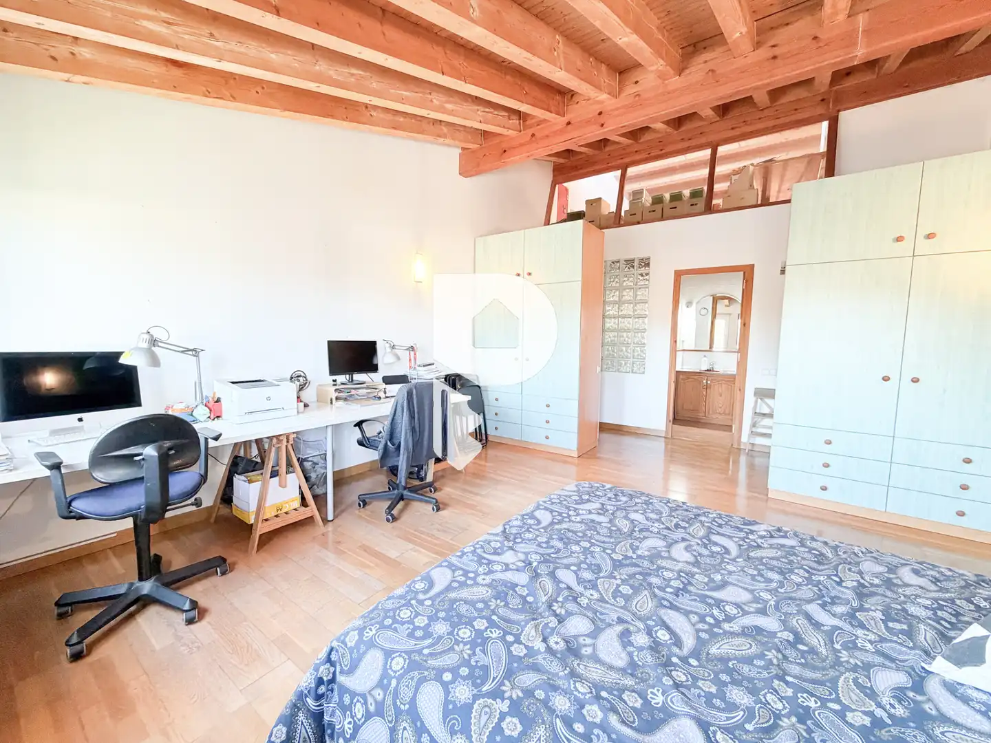 Habitación de Casa adosada en venta en Sant Vicenç Dels Horts con Aire acondicionado, Calefacción y Jardín privado