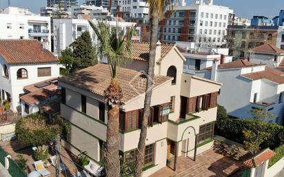 Vista exterior de Casa o xalet en venda en Vilanova i la Geltrú