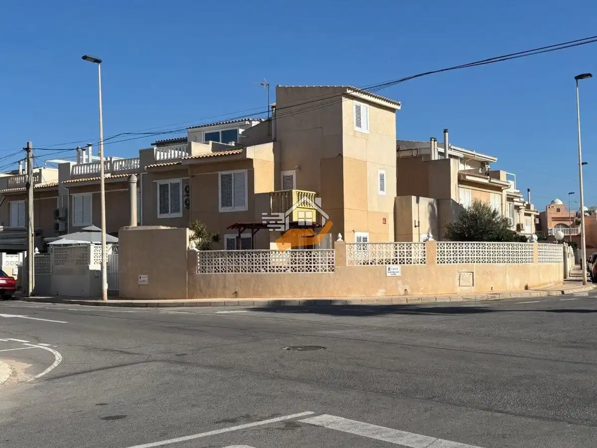 Duplex with pool for sale in Playa de los Locos, imagen 34