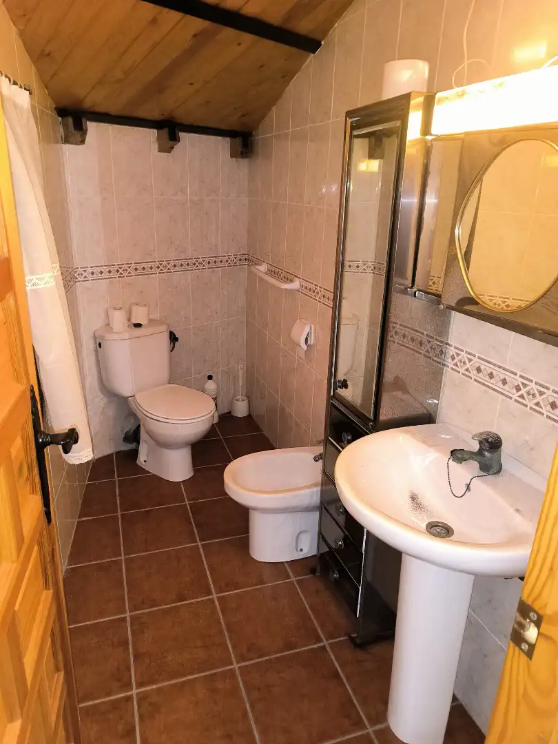 Bathroom of Houses for sale in Zuñeda  with Heating, Private garden and Terrace