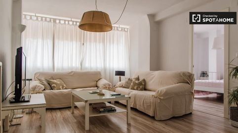 Tranquilo apartamento de 2 dormitorios en alquiler en Camins al Grau, imatge 3