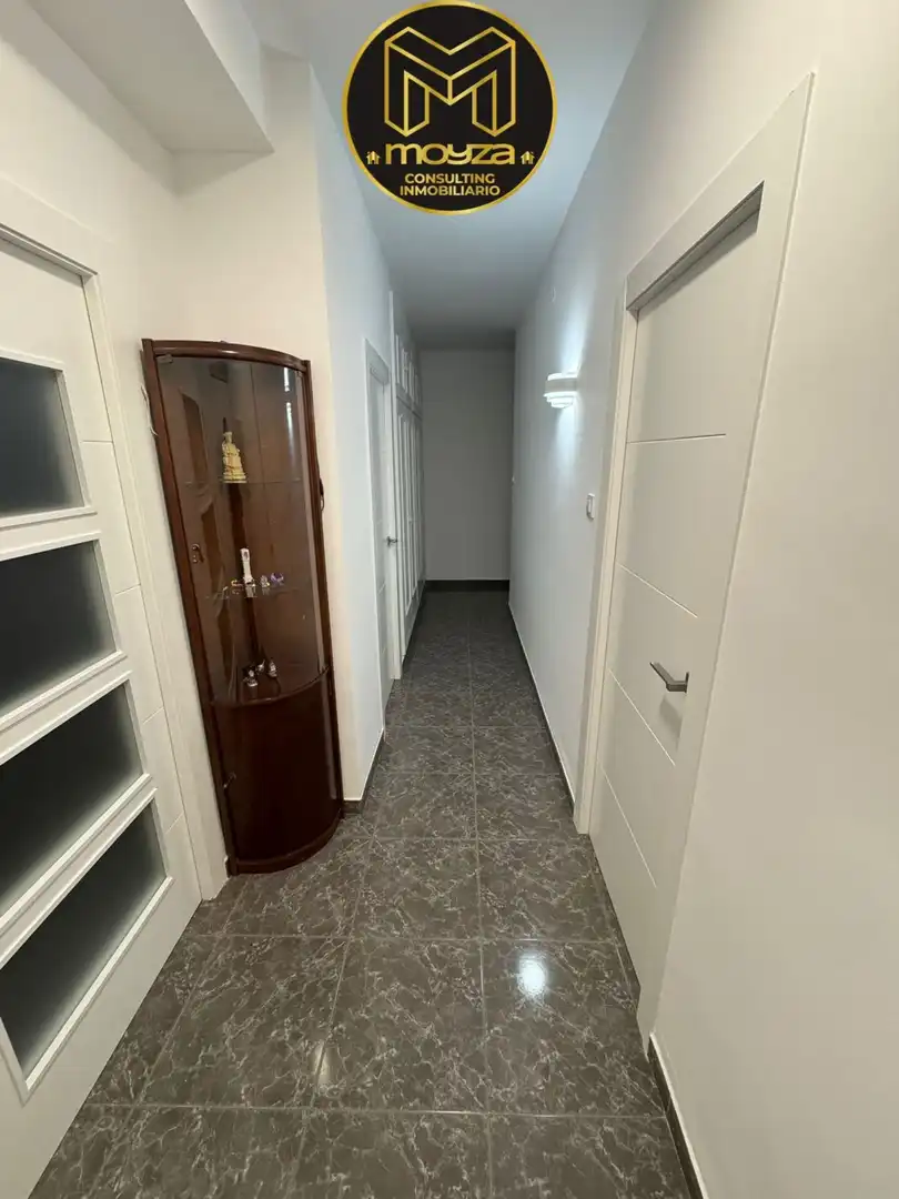 Appartamento con terrazza in affitto a Hospital, imagen 18