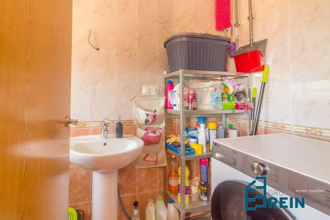 Badezimmer von Wohnung zum Verkauf in Cobeja