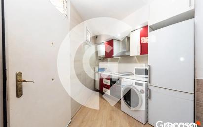 Kitchen of Flat for sale in L'Hospitalet de Llobregat  with Air Conditioner, Furnished and Oven