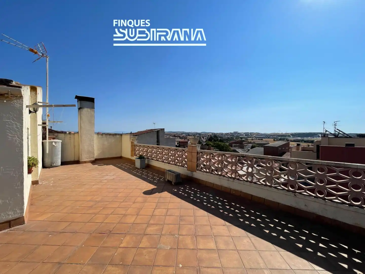 Vista exterior de Casa o xalet en venda en Calaf amb Calefacció i Terrassa
