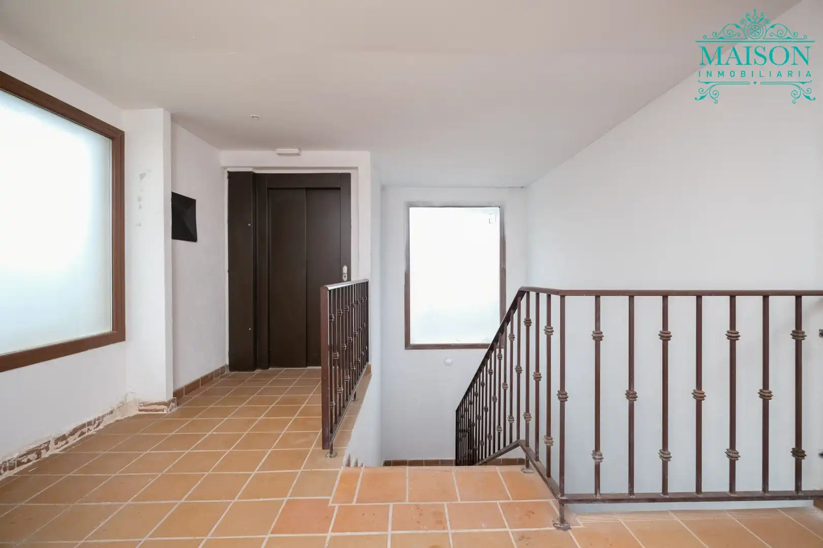 Commercial properties for sale in El Casar  with Terrace