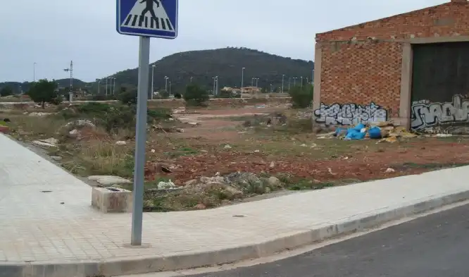 Industrial buildings for sale in Gilet