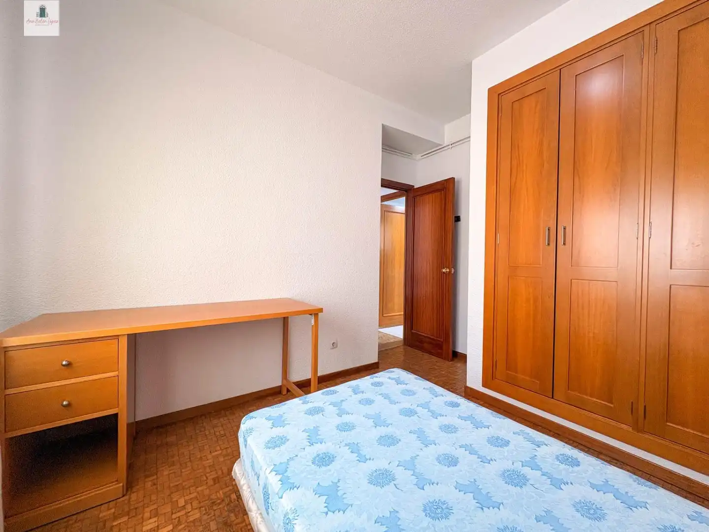 Bedroom of Flat for rent in Badajoz  with Air Conditioner, Heating and Furnished