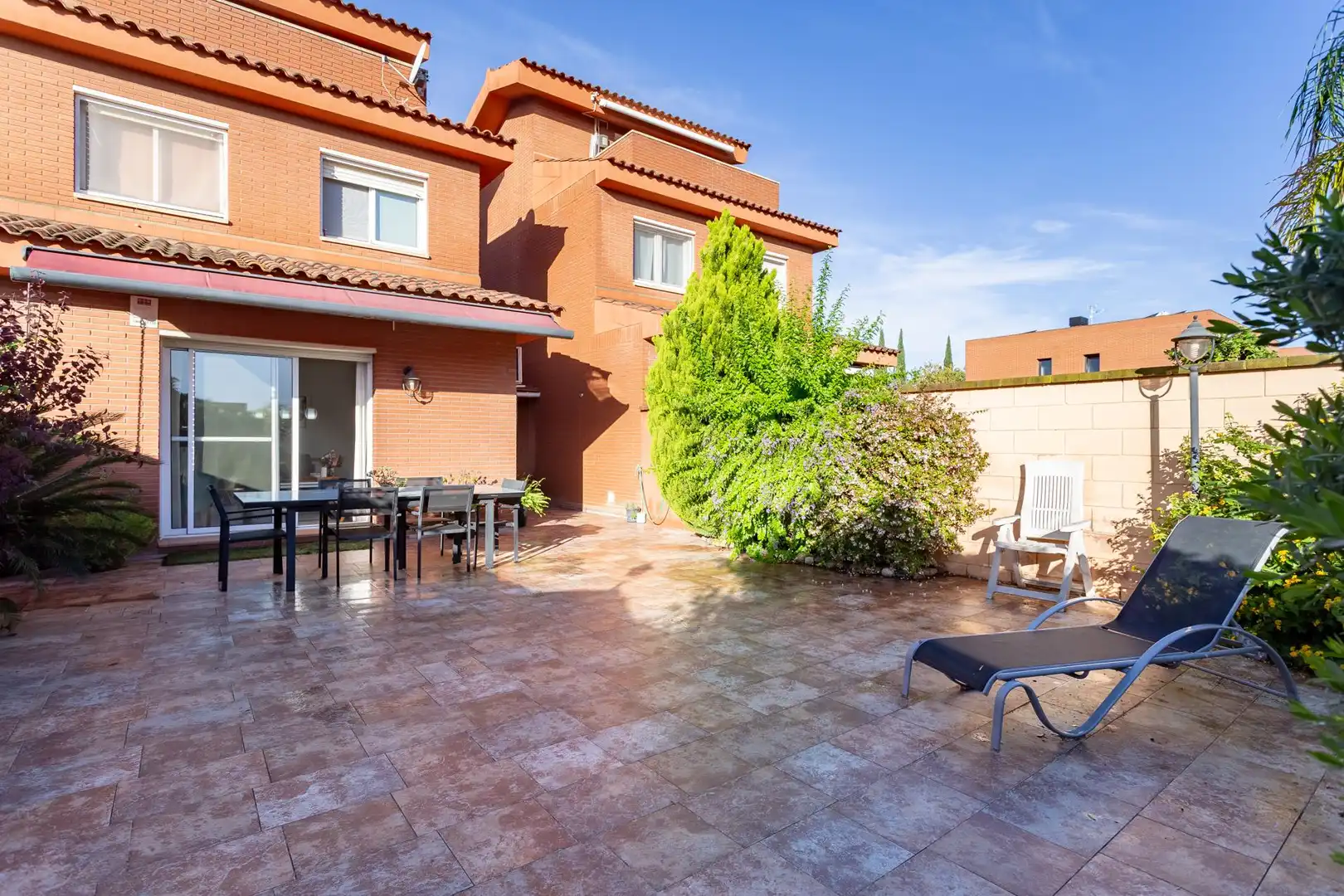 Casa aparellada en venda a Migjorn