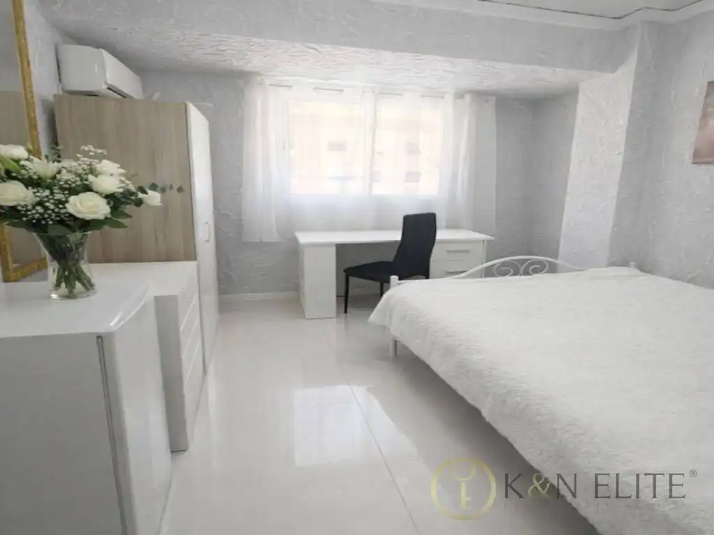 Flat with lift for sale in Calle Conchita Piquer, imagen 3