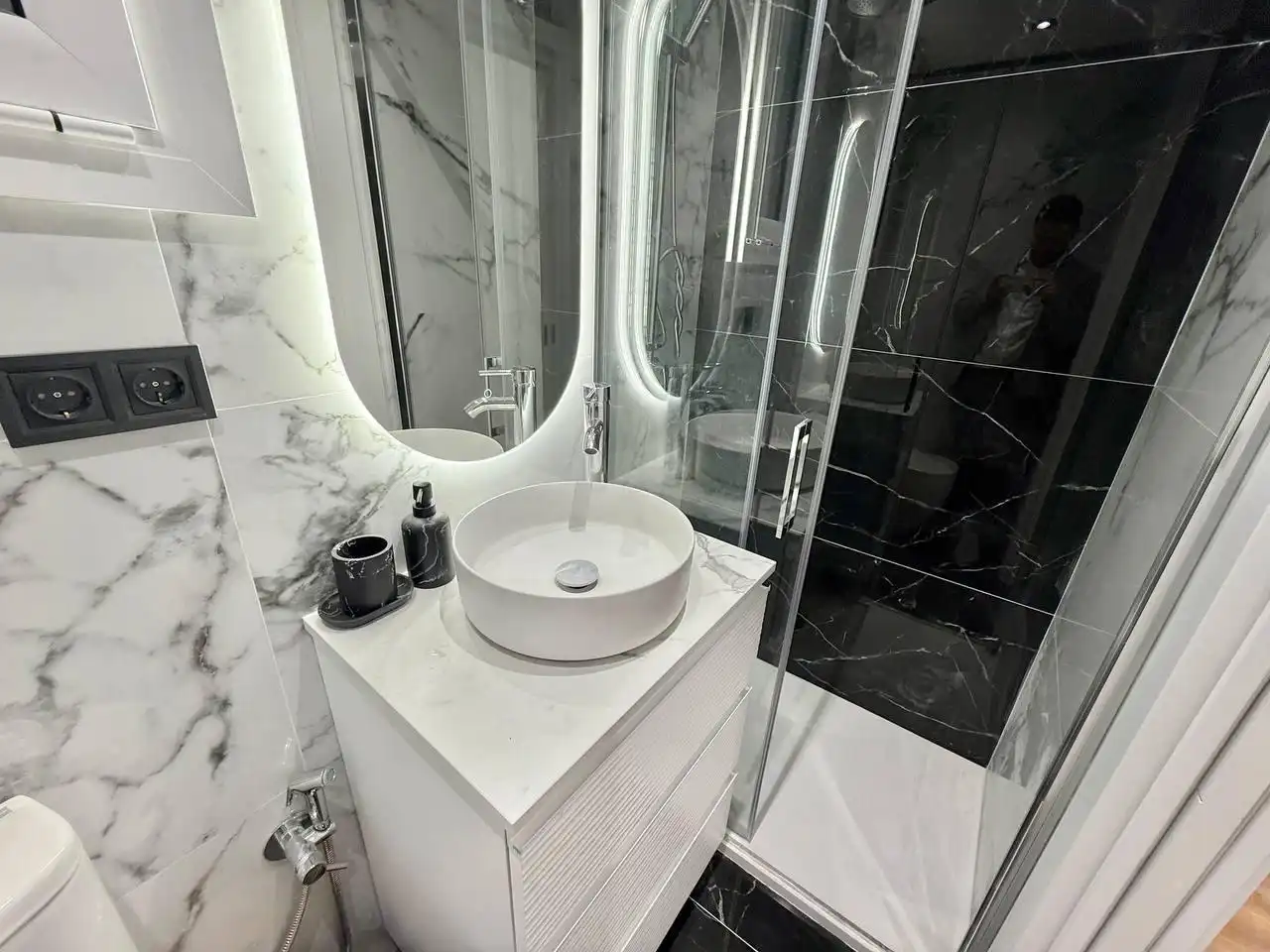 Badezimmer von Wohnung zum Verkauf in Madrid mit Klimaanlage und Abstellraum