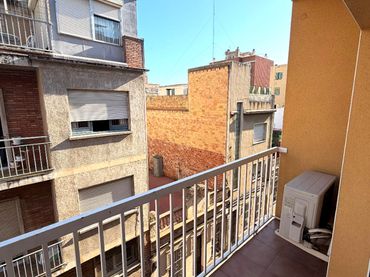 Appartamento con balcone in vendita a Passatge de Jordi Ferran