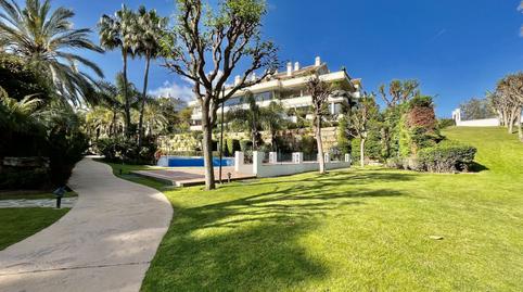 Foto 2 de Apartament en venda a Urbanización Monte Paraíso, 10, Lomas de Marbella Club, Málaga